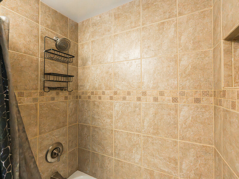 1483 Elder Drive Aurora IL 60506