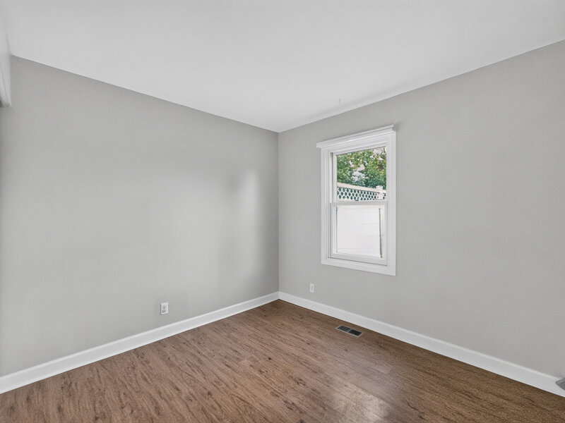 1483 Elder Drive Aurora IL 60506