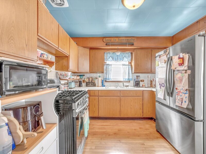 5134 W Ainslie Street Chicago IL 60630