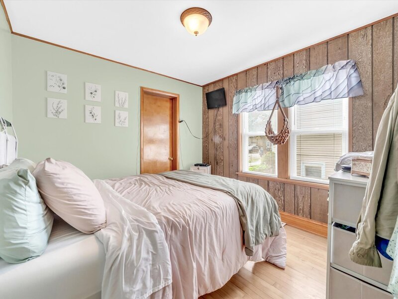 5134 W Ainslie Street Chicago IL 60630