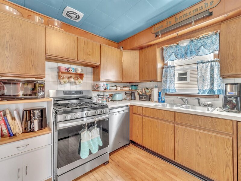 5134 W Ainslie Street Chicago IL 60630