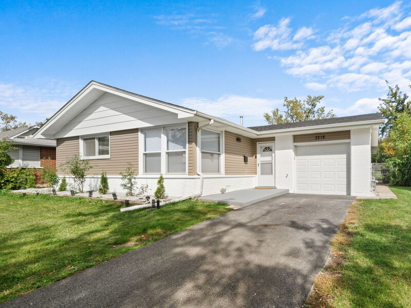 3216 Maple Lane Hazel Crest IL 60429