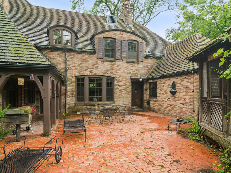 102 Pine Road Barrington IL 60010