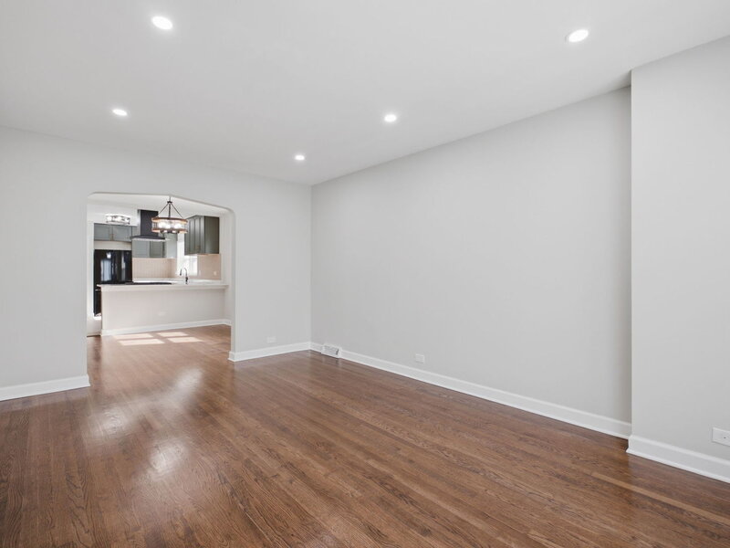 4737 S Leamington Avenue Chicago IL 60638