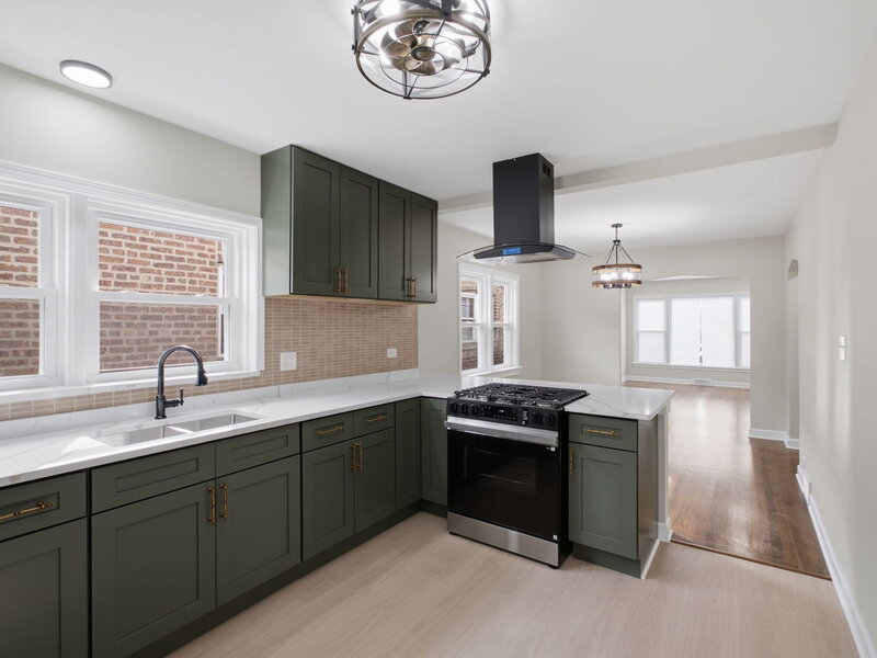 4737 S Leamington Avenue Chicago IL 60638