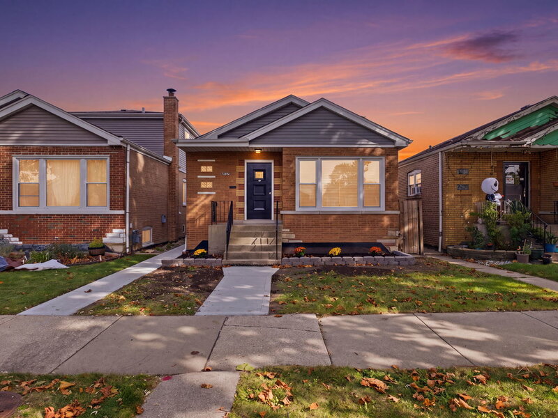 4737 S Leamington Avenue Chicago IL 60638