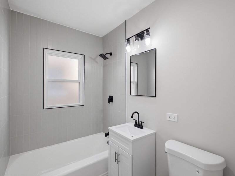 4737 S Leamington Avenue Chicago IL 60638