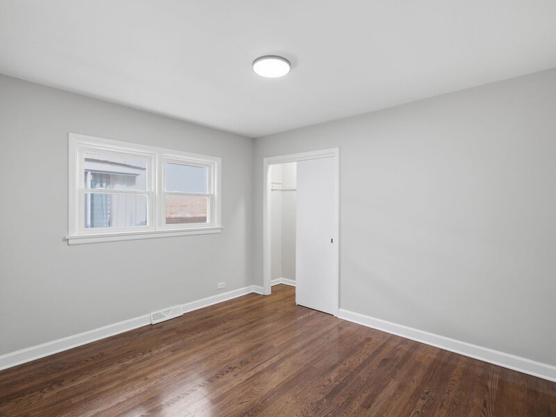 4737 S Leamington Avenue Chicago IL 60638