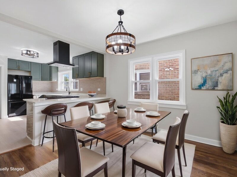 4737 S Leamington Avenue Chicago IL 60638