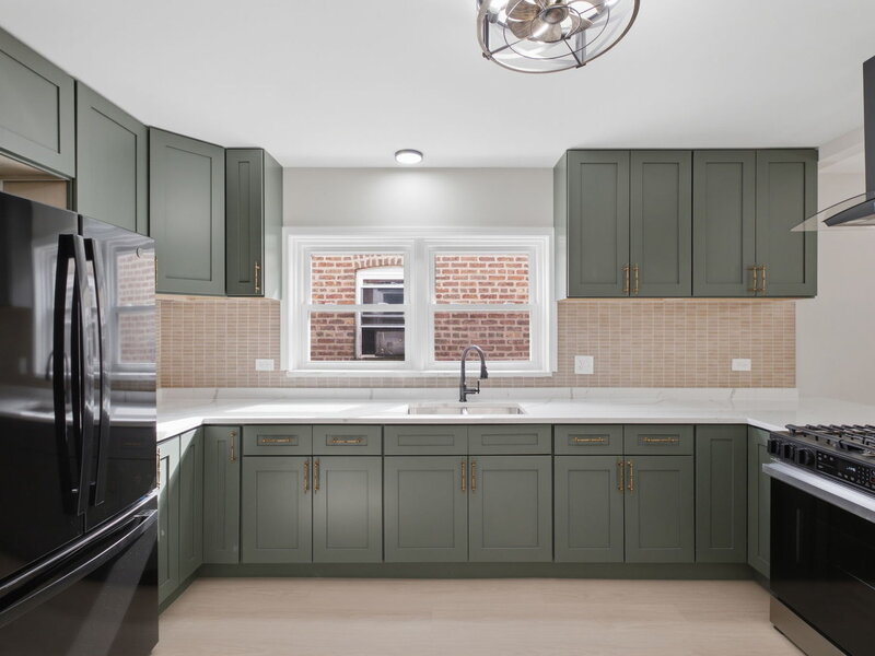 4737 S Leamington Avenue Chicago IL 60638