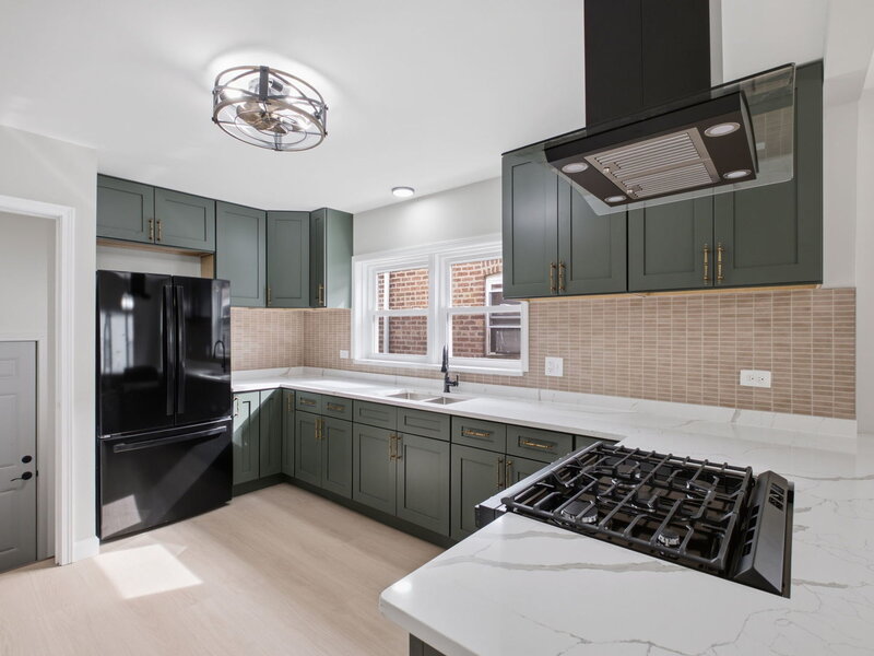 4737 S Leamington Avenue Chicago IL 60638