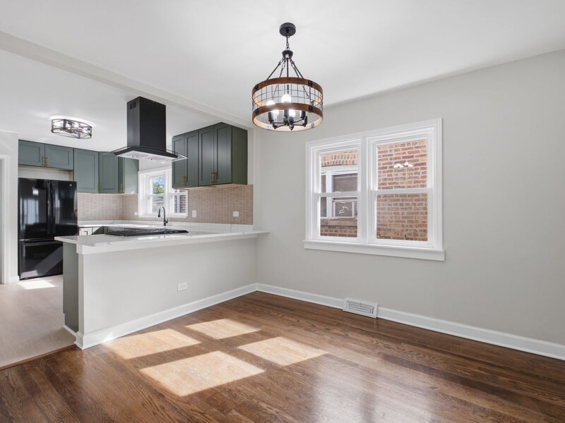 4737 S Leamington Avenue Chicago IL 60638