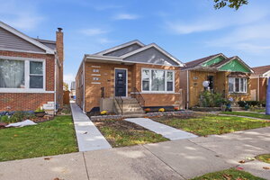 Photo of 4737 S Leamington Avenue Chicago IL 60638