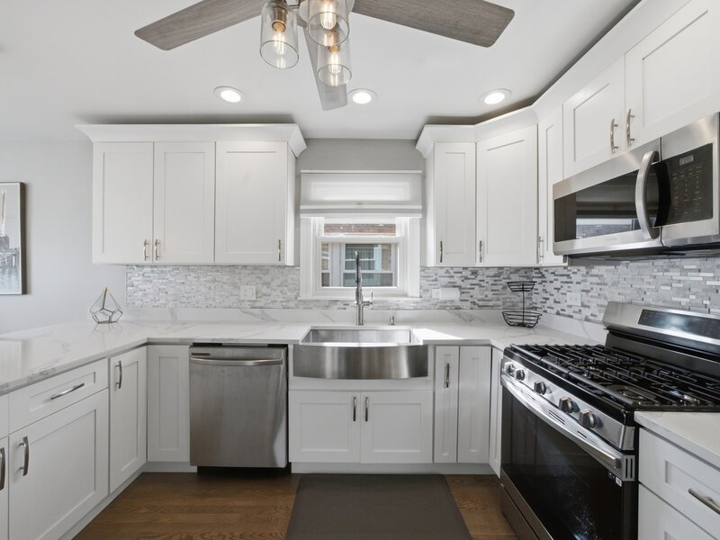 5721 S Mobile Avenue Chicago IL 60638