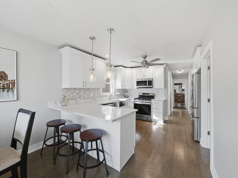 5721 S Mobile Avenue Chicago IL 60638