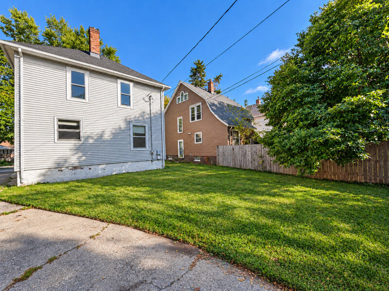 838 Hickory Street Waukegan IL 60085