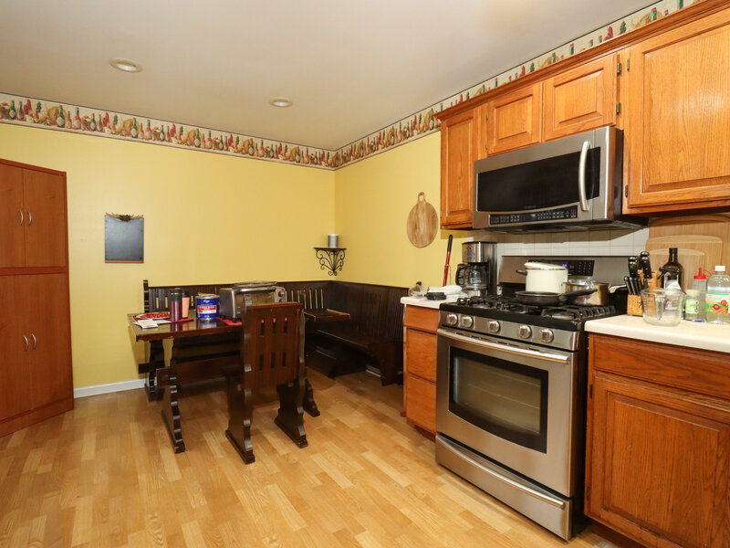 916 Camelot Drive Crystal Lake IL 60014