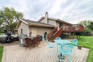 Photo of 916 Camelot Drive Crystal Lake IL 60014