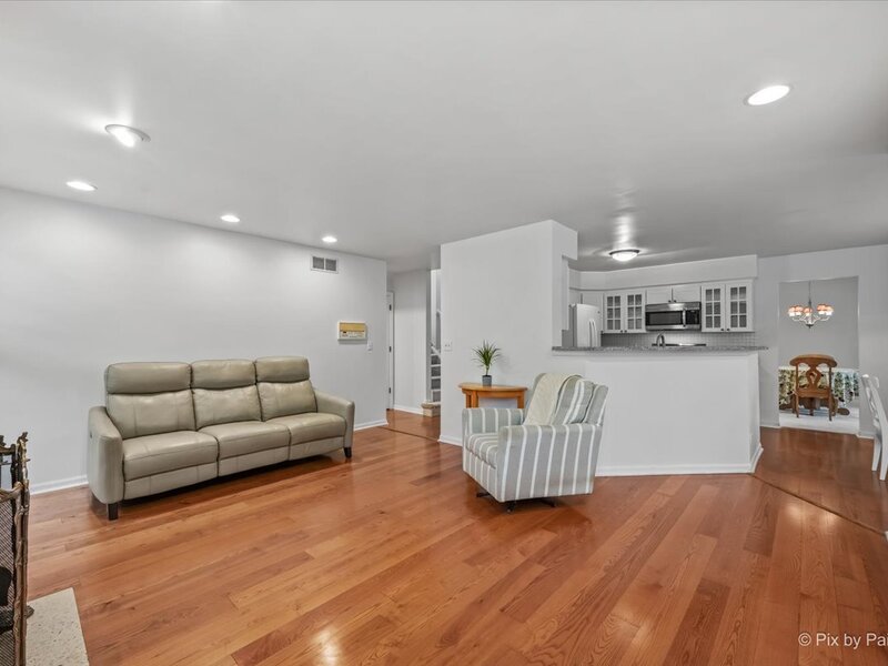 297 Braemar Glen Bolingbrook IL 60440