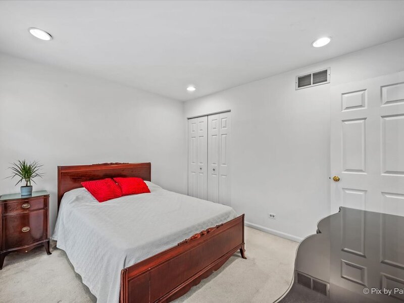 297 Braemar Glen Bolingbrook IL 60440