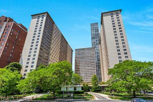 Photo of 3950 N Lake Shore Drive Chicago IL 60613 Unit 1903