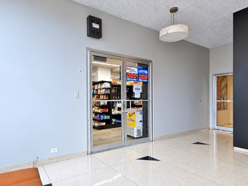 3950 N Lake Shore Drive Chicago IL 60613