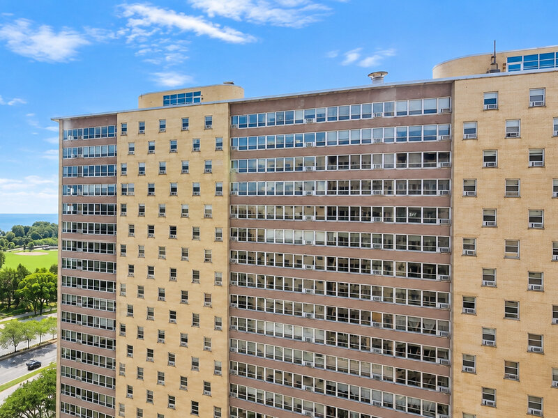 3950 N Lake Shore Drive Chicago IL 60613