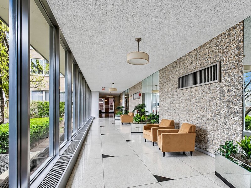 3950 N Lake Shore Drive Chicago IL 60613