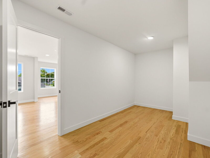 201 N Bierman Avenue Villa Park IL 60181