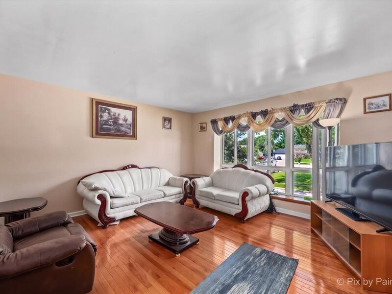 401 Longford Drive Elgin IL 60120