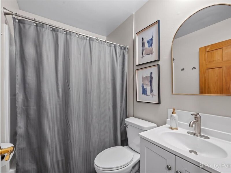 401 Longford Drive Elgin IL 60120