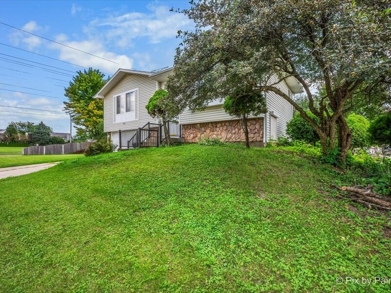 401 Longford Drive Elgin IL 60120
