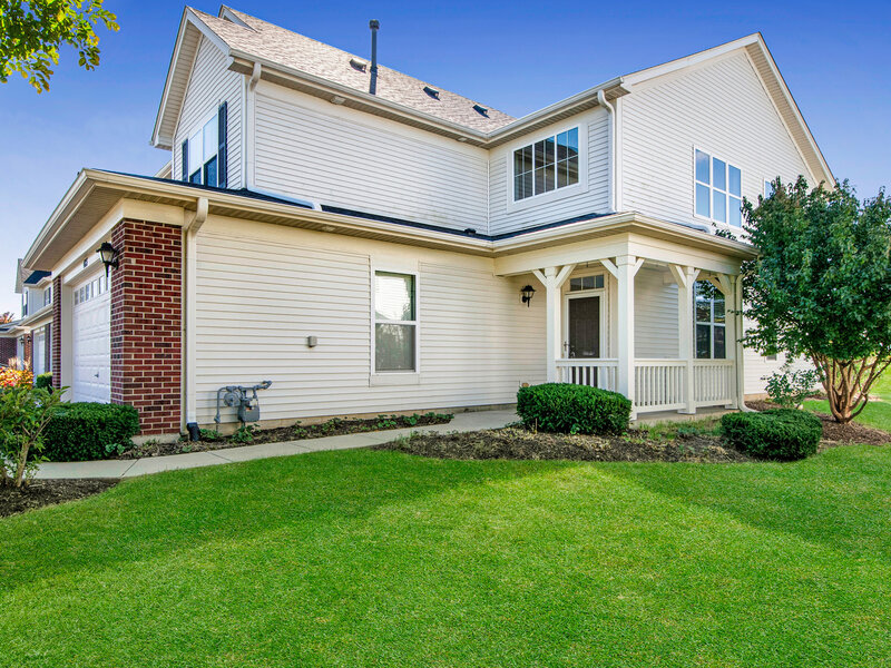 483 Dancer Lane Oswego IL 60543