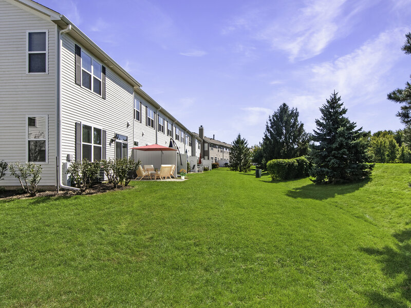 483 Dancer Lane Oswego IL 60543