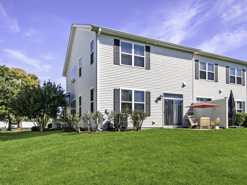 483 Dancer Lane Oswego IL 60543
