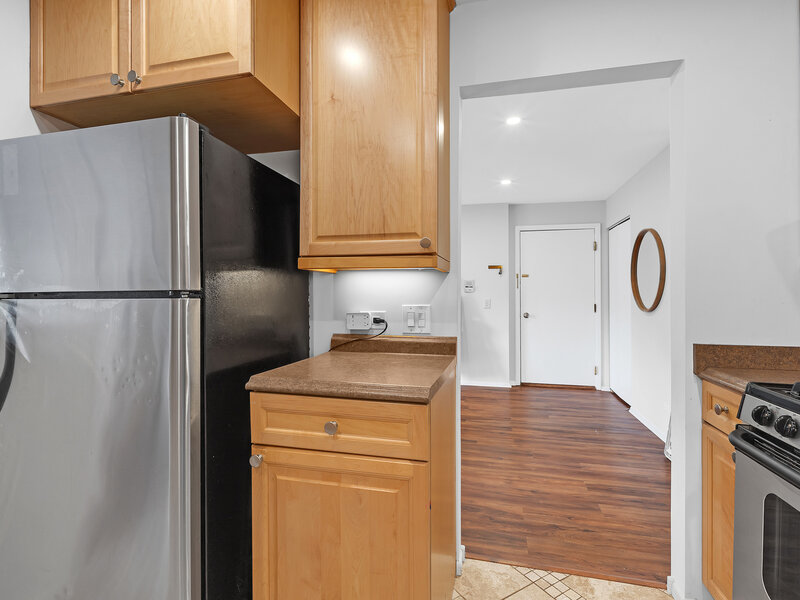 576 Greystone Lane Wheeling IL 60090