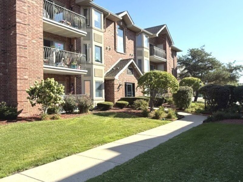 9410 Melvina Avenue Oak Lawn IL 60453