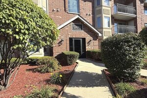 Photo of 9410 Melvina Avenue Oak Lawn IL 60453 Unit 2SW