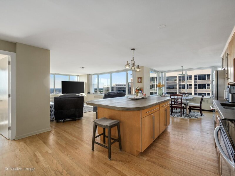 4250 N Marine Drive Chicago IL 60613