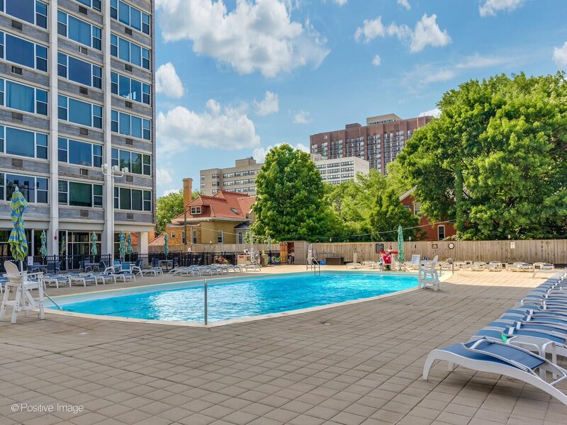 4250 N Marine Drive Chicago IL 60613