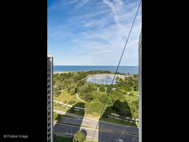 4250 N Marine Drive Chicago IL 60613
