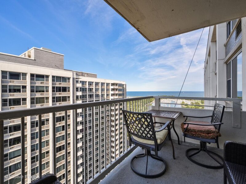 4250 N Marine Drive Chicago IL 60613