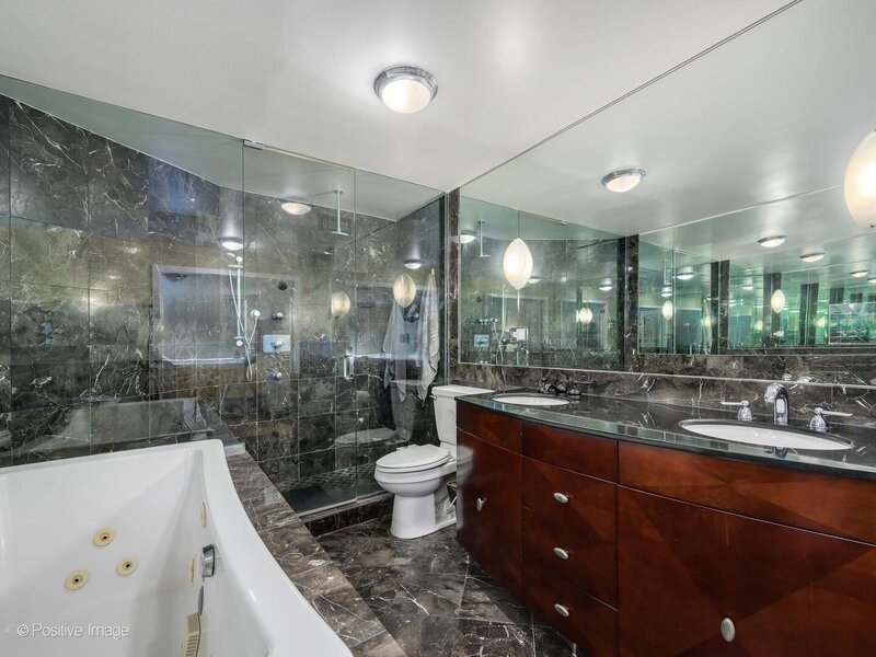 4250 N Marine Drive Chicago IL 60613
