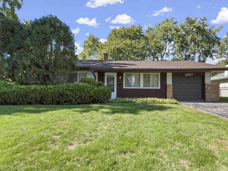 1680 Pierce Road Hoffman Estates IL 60169