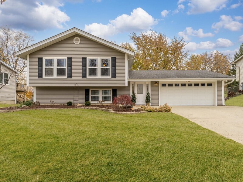 309 Plymouth Lane Bloomingdale IL 60108
