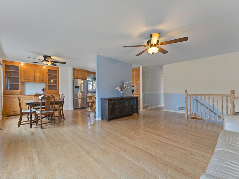 309 Plymouth Lane Bloomingdale IL 60108