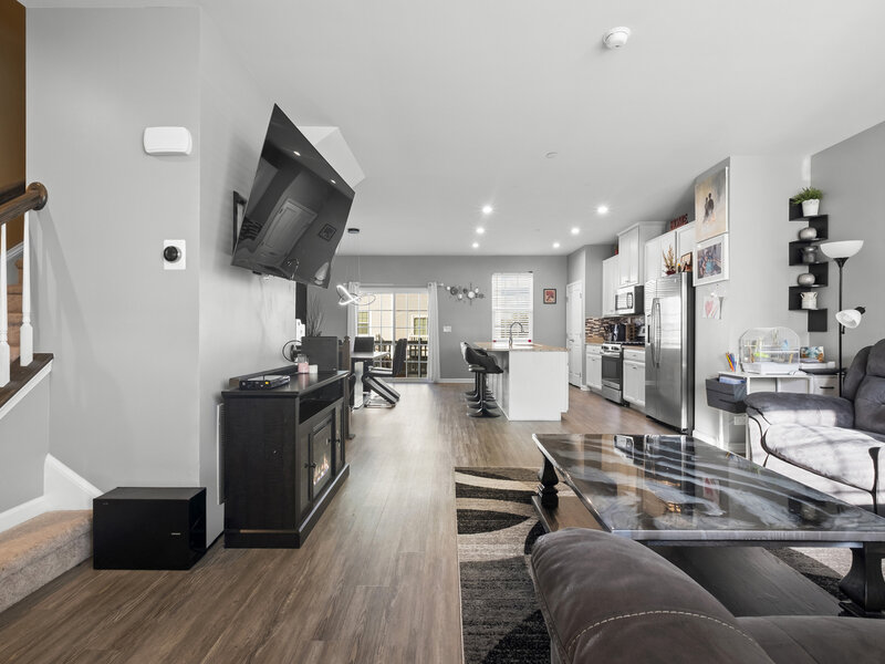 47 Nicholas Drive Des Plaines IL 60016