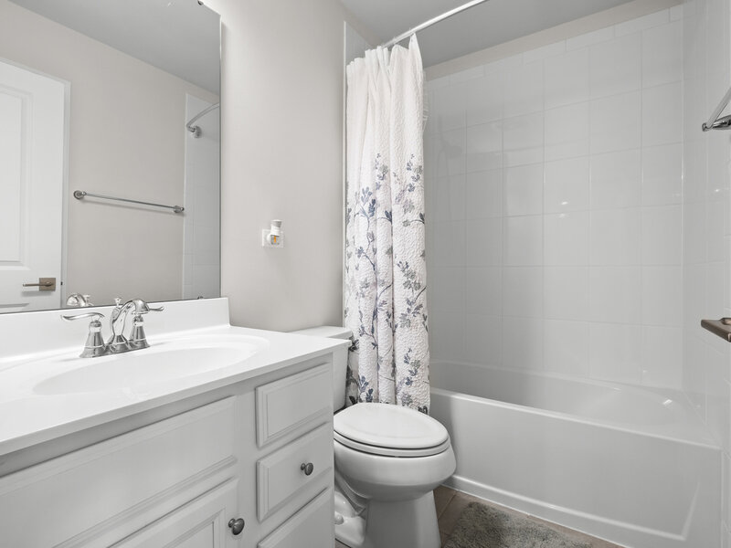 47 Nicholas Drive Des Plaines IL 60016