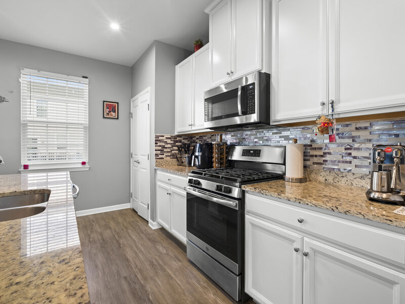 47 Nicholas Drive Des Plaines IL 60016
