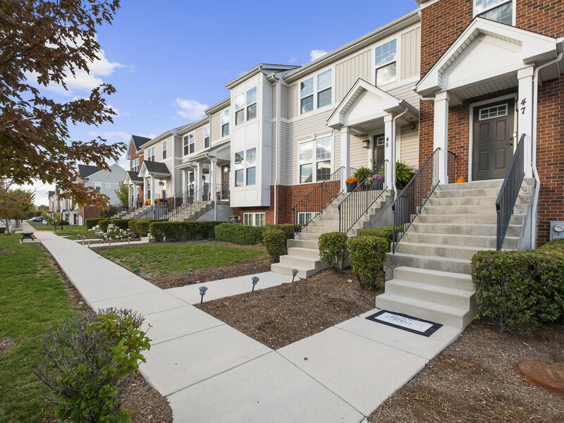 47 Nicholas Drive Des Plaines IL 60016